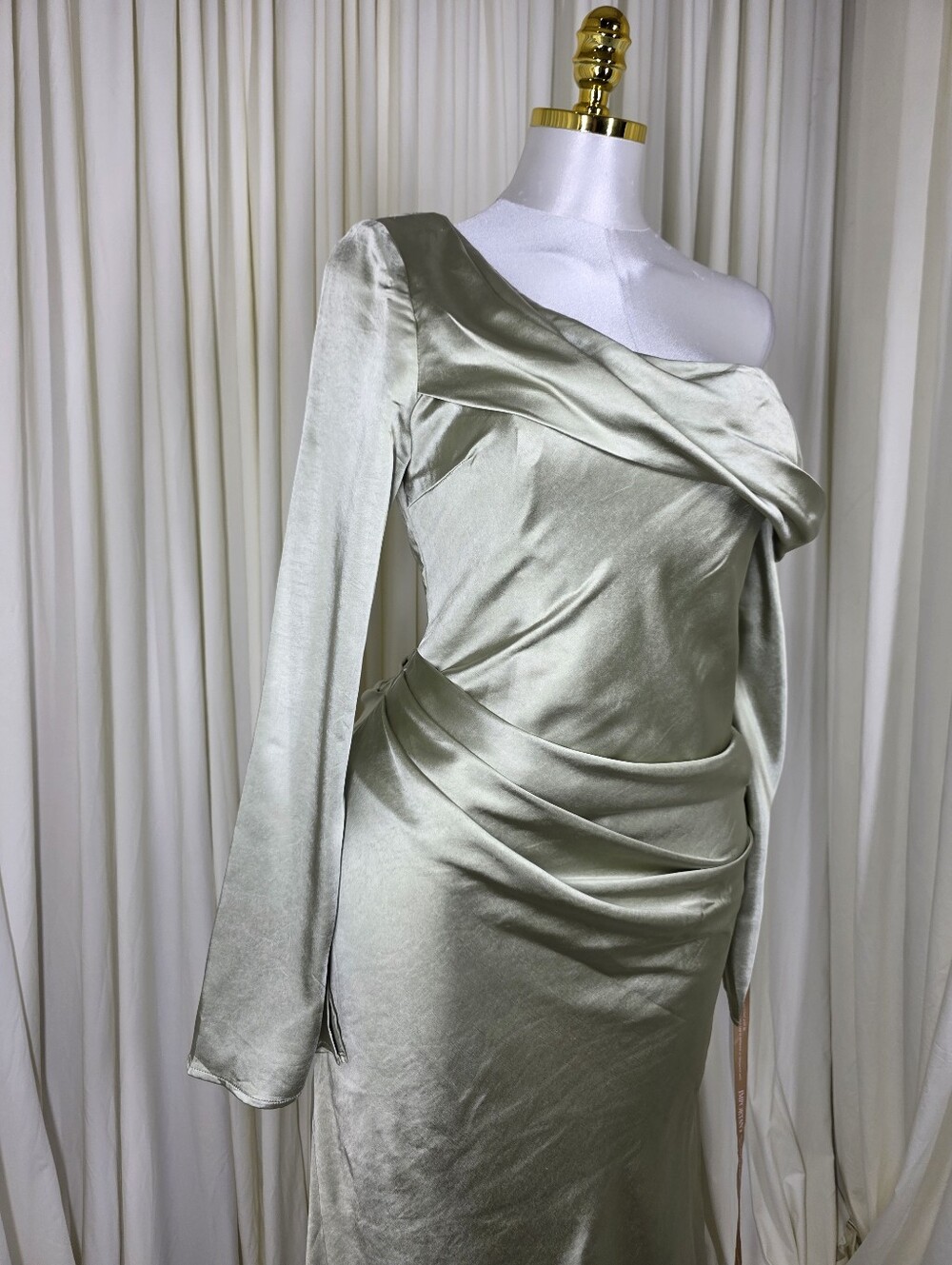 Meshki Iris Maxi Dress - Sage Satin One-Shoulder Long Sleeve XL NWT $259 - Picture 4 of 12